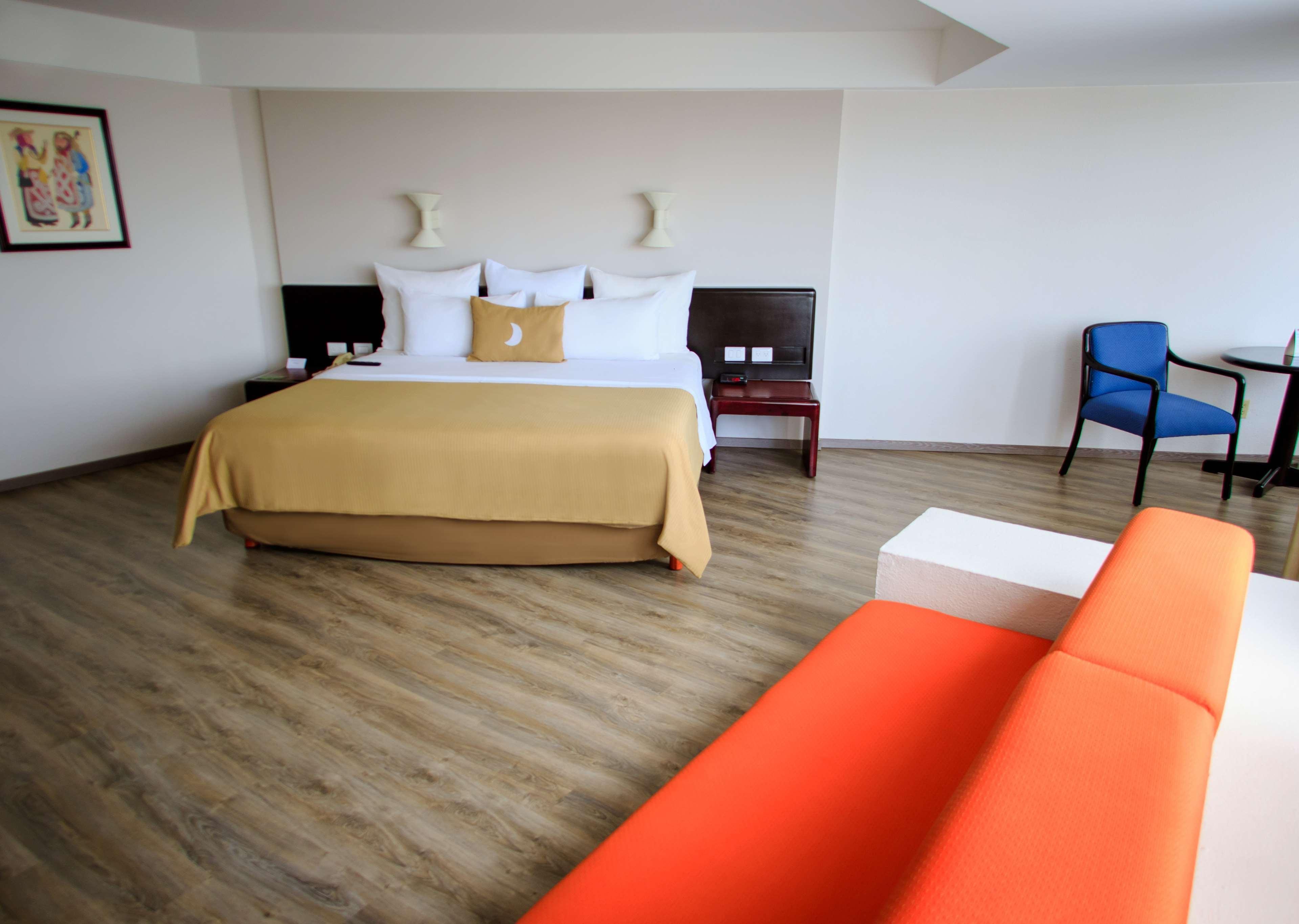 Grand Cantalagua Hotel Morelia, BW Signature Collection Εξωτερικό φωτογραφία A room at the hotel