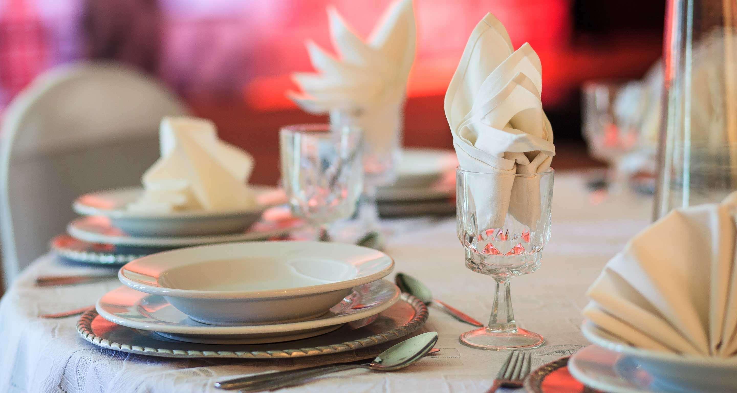 Grand Cantalagua Hotel Morelia, BW Signature Collection Εξωτερικό φωτογραφία A table set for fine dining