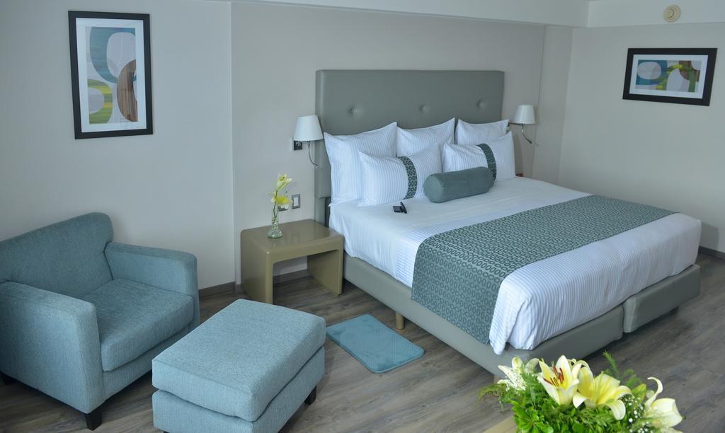 Grand Cantalagua Hotel Morelia, BW Signature Collection Εξωτερικό φωτογραφία A room at the hotel